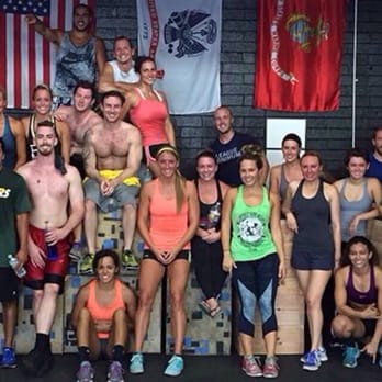 CrossFit PHX - Family Throwdown - Interval Training Gyms Near Me - Scottsdale, Arizona