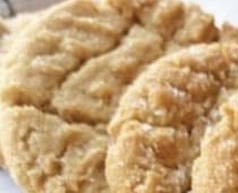 Radish Market and Cafe Logo