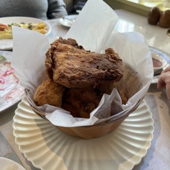Sunday Sunday - Fried Chicken Basket - Breakfast & Brunch Near Me - Savannah, Georgia Sunday Sunday - Fried Chicken Basket - Breakfast & Brunch Near Me - Savannah, Georgia