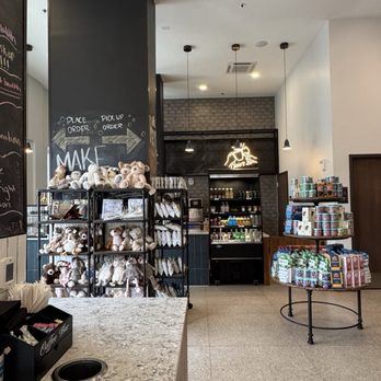 Reckon Coffee Bar - Coffee & Tea Near Me - Macon, Georgia
