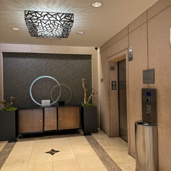 Dallas Marriott Downtown - Hotels Near Me - Dallas, Texas