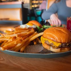 The State - Cheese burger