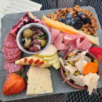 Belle Fiore Winery - Wine Tours Near Me - Ashland, Oregon Belle Fiore Winery - Wine Tours Near Me - Ashland, Oregon