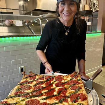 San Giuseppe Pizza - Large Grandma Pizza with Nonna Anna - Pizza Near Me - Naples, Florida