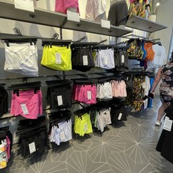Lululemon Store