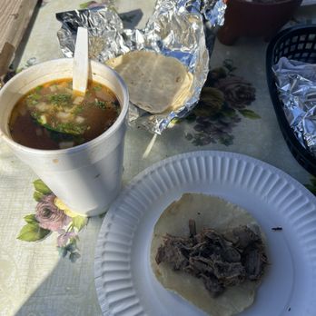 Barbacoa Ramirez - Food Stands Near Me - Arleta, California
