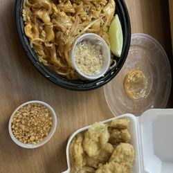 Thai Best Cuisine - Pad Thai Noodle with Potato Appetizer.