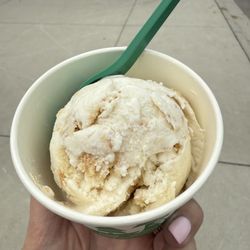Baekho Coffee & Ice Cream - Banana pudding ice cream