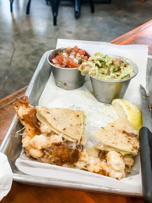 Tacos El Patrón & Bar by null
