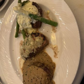 Eddie Merlot's - Trio of Medallions - Steakhouses Near Me - Englewood, Colorado Eddie Merlot's - Trio of Medallions - Steakhouses Near Me - Englewood, Colorado