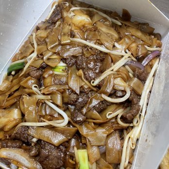 Mandarin Delight - Beef chow fun - Chinese Near Me - Dublin, California Mandarin Delight - Beef chow fun - Chinese Near Me - Dublin, California