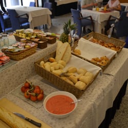 Hotel Restaurante Jaime I - Breakfast