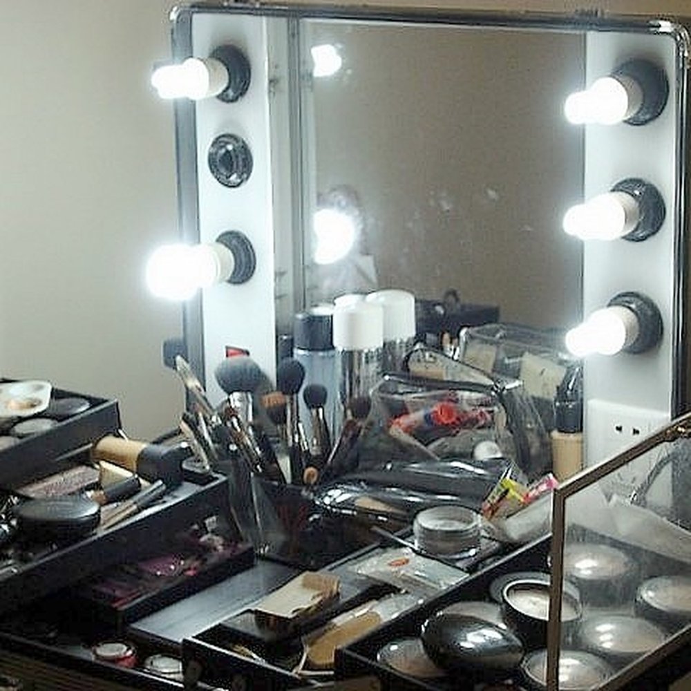 Makeup by Pong Niu - Her tool kit - Barbers Near Me - Makati, NCR