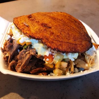Super Arepa - Super Patacon with Mixed Meats (Black Angus and Chicken with Pico De Gallo) and one Green and Sweet Plantain On each side. - Venezuelan Near Me - Pembroke Pines, Florida