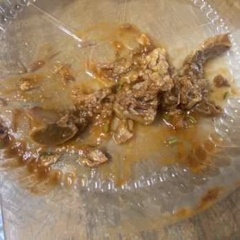 La Parrilla - Chili Colorado-bone and a ton of non-edible fat and gristle. For a cook to scoop this up and serve it tells me they really don't care. - Mexican Near Me - Ventura, California