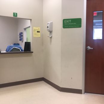 Quest Diagnostics - View in Second waiting area!! If you outside do not be fooled. After waiting outside they call you in and you wait inside!!! - Laboratory Testing Near Me - Oakland Park, Florida