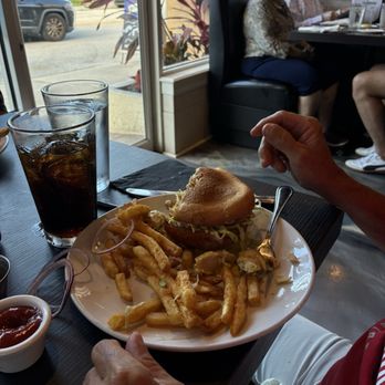 Dinner Revolution - Grilled Chicken Sandwich (Honey Mustard) with Side: French Fries - New American Near Me - Vero Beach, Florida
