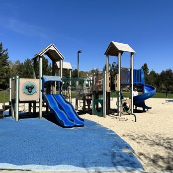 Carmel Knolls Park - Play structure for older kids - Parks Near Me - San Diego, California Carmel Knolls Park - Play structure for older kids - Parks Near Me - San Diego, California