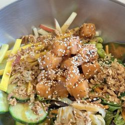 POKA'I - Salmon poke bowl