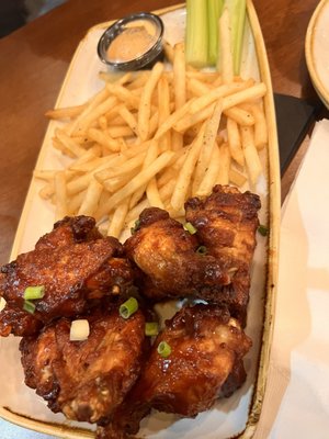 Book & Bourbon Southern Kitchen - Louisville Airport by null