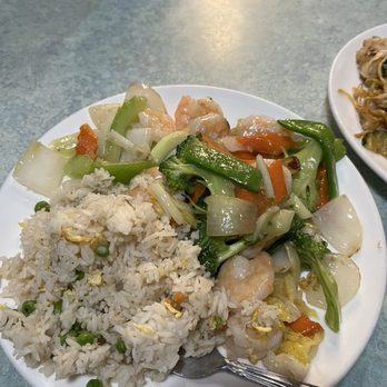 New Peking Restaurant - Shrimp with vegetables - Chinese Near Me - Cerritos, California New Peking Restaurant - Shrimp with vegetables - Chinese Near Me - Cerritos, California