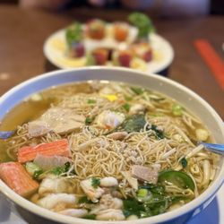 Pho V Noodle House & Sushi - Egg Noodles Seafood Pho