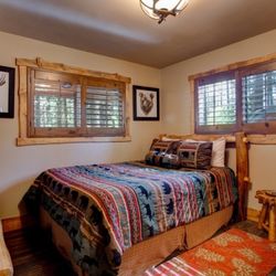 Big Bear Housekeeping - 2nd bedroom