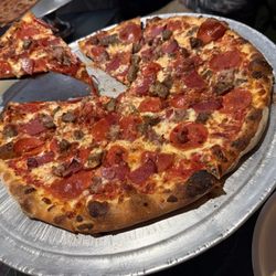 Apizza Heaven - Meat lovers pizza