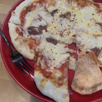 -14 Below Ice Cream Company & Cafe - Meat lovers pizza- so good! - Ice Cream & Frozen Yogurt Near Me - Sequim, Washington -14 Below Ice Cream Company & Cafe - Meat lovers pizza- so good! - Ice Cream & Frozen Yogurt Near Me - Sequim, Washington