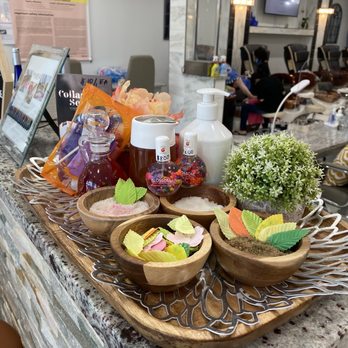 Dallas Nail Bar - Beautiful tray of various products they use. - Nail Salons Near Me - Dallas, Texas Dallas Nail Bar - Beautiful tray of various products they use. - Nail Salons Near Me - Dallas, Texas