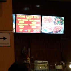 Hong Kong City - Letrero con los precios de los guisados