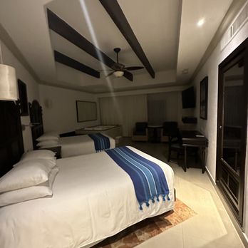 Hyatt Zilara - Bedroom - Hotels Near Me - Cancún, ROO Hyatt Zilara - Bedroom - Hotels Near Me - Cancún, ROO