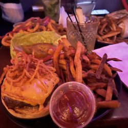 718 Hookah Lounge & Grill