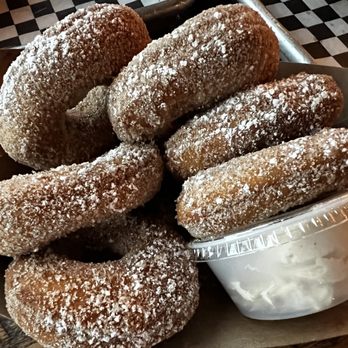 Daybreak Kitchen & Biscuit - Bonuts - Breakfast & Brunch Near Me - Sterling, Virginia
