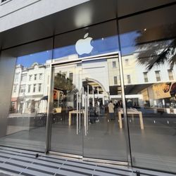 Apple - Charleston