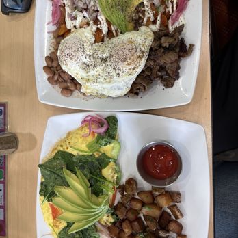Bubu's Restaurant - Red Chilaquiles w/ carne asada. Veggie omelette. - Mexican Near Me - Long Beach, California