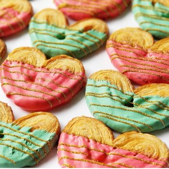 incredEbites - Tropical with gold glamour that tastes good - Desserts Near Me