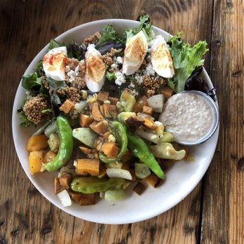 Commune - Big backyard salad - Cafes Near Me - Virginia Beach, Virginia