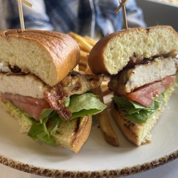Skates On The Bay - Chicken sandwich - Seafood Near Me - Berkeley, California Skates On The Bay - Chicken sandwich - Seafood Near Me - Berkeley, California