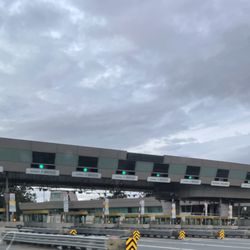 Benicia Martinez Bridge Toll Plaza - Toll stations