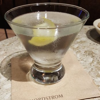 Habitant at Nordstrom - Goose Martini - Cocktail Bars Near Me - Honolulu, Hawaii