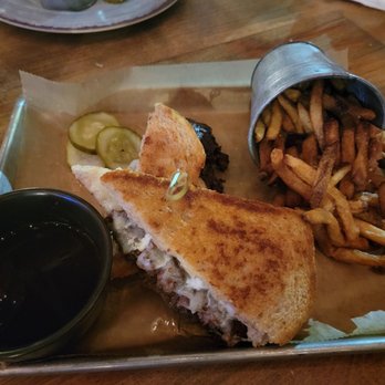 Barn Town Brewing - Patty Melt - Breweries Near Me - West Des Moines, Iowa Barn Town Brewing - Patty Melt - Breweries Near Me - West Des Moines, Iowa
