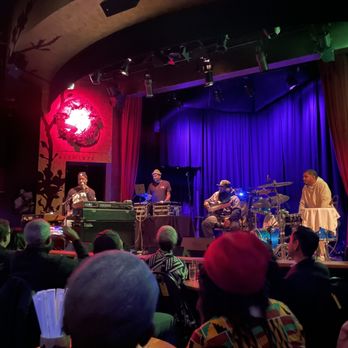 Yoshi's - Jazz & Blues Near Me - Oakland, California