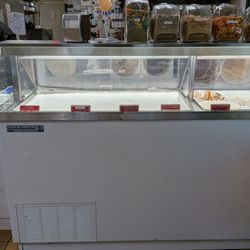 Mrs Walker's Ice Cream Parlor - Counter