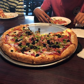 Idyllwild Pizza - Tahquitz Combo pizza - Pizza Near Me - Idyllwild, California Idyllwild Pizza - Tahquitz Combo pizza - Pizza Near Me - Idyllwild, California
