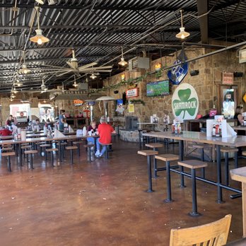 Hard Eight BBQ - Barbeque Near Me - Roanoke, Texas