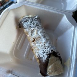 Apple Annie's - Cannoli