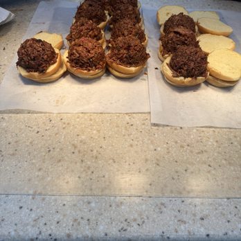 Buc-ee's - Brisket burger - Gas Stations Near Me - Melissa, Texas
