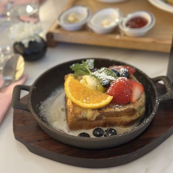 GIWA - Crème brûlée french toast - Breakfast & Brunch Near Me - Santa Clara, California