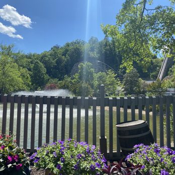 Dollywood - Amusement Parks Near Me - Pigeon Forge, Tennessee